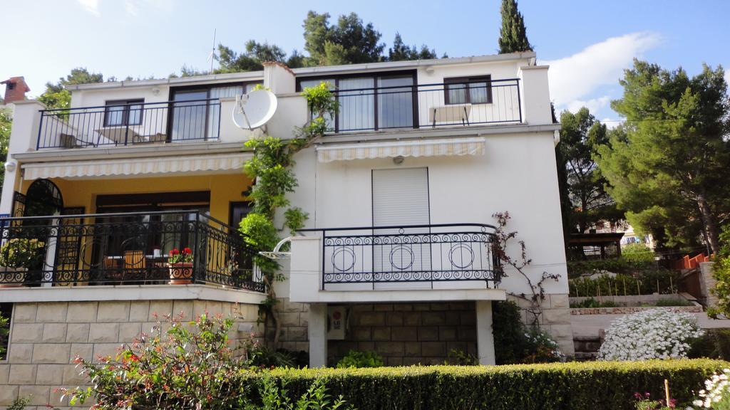 Guesthouse Apartment Bozica Bol Kültér fotó