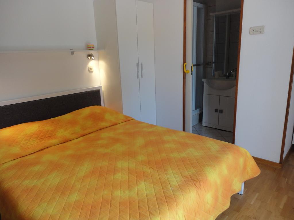Guesthouse Apartment Bozica Bol Szoba fotó