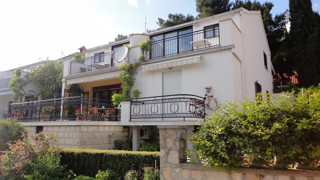 Guesthouse Apartment Bozica Bol Kültér fotó
