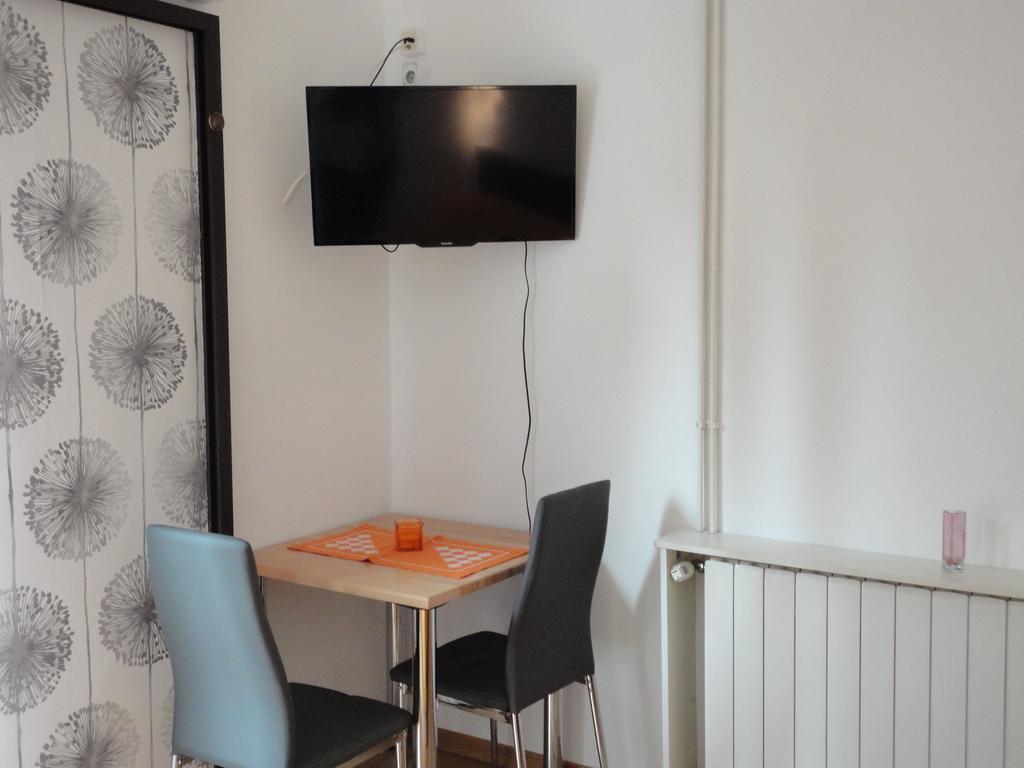 Guesthouse Apartment Bozica Bol Szoba fotó