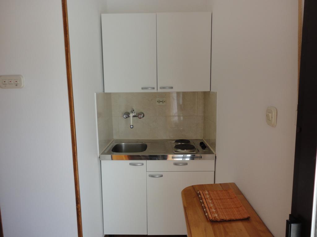 Guesthouse Apartment Bozica Bol Szoba fotó