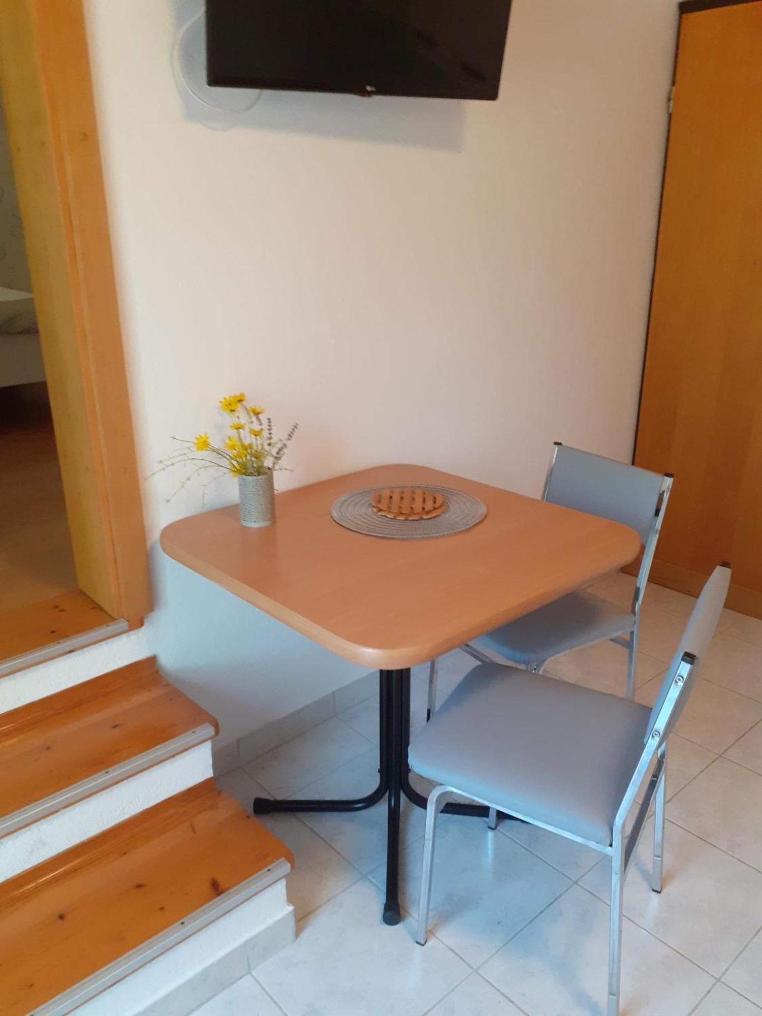 Guesthouse Apartment Bozica Bol Kültér fotó