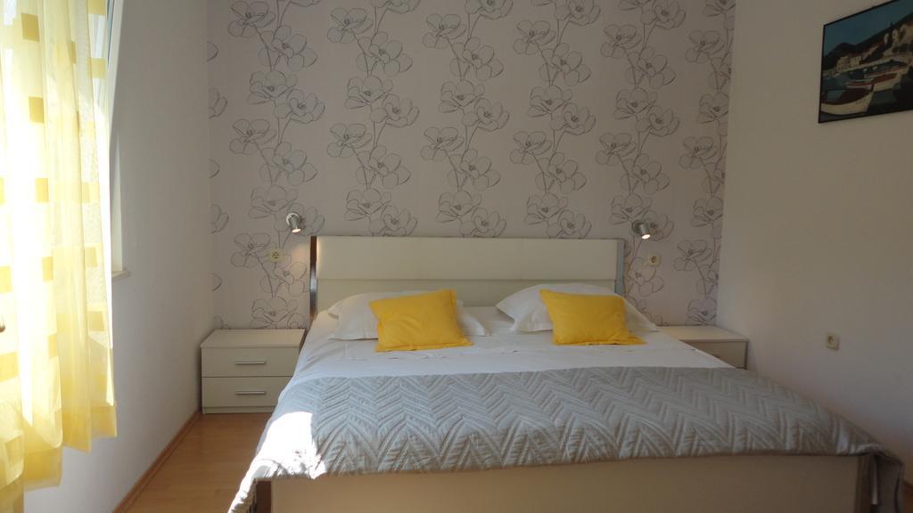 Guesthouse Apartment Bozica Bol Kültér fotó